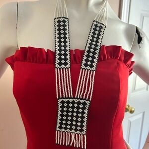 4/$100 Black and White Beaded Necklace 28 inches 💚